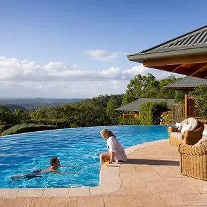 Ruffles And Resort Willow Vale